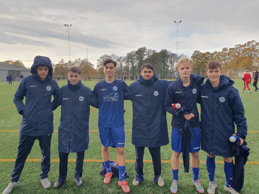 Sex FFF-juniorer på matchläger